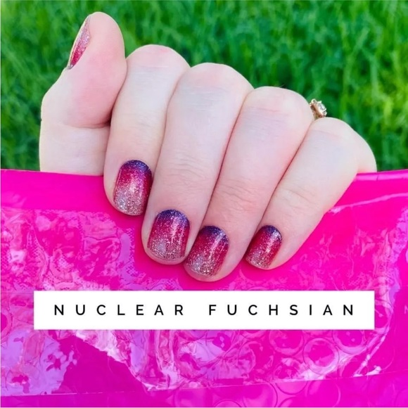 *Retired* Color Street: Nuclear Fuchsian | Pink Purple Gradient Glitter Sparkle - Picture 10 of 16